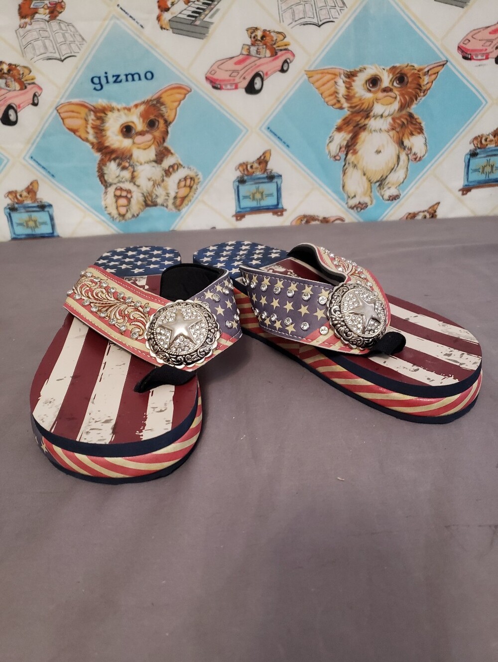 Montana West Womens Patriotic Star Flip Flop Sandals - Red, White & Blue Bling